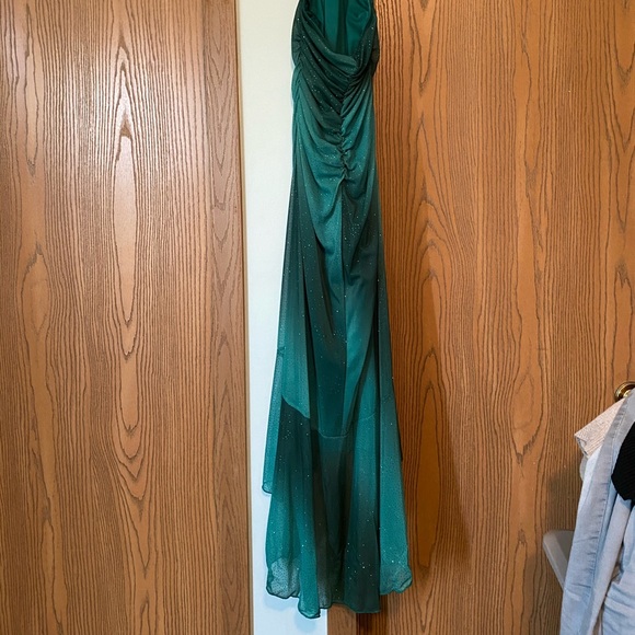 Green prom dress - Picture 2 of 3